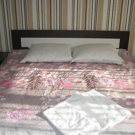 Casa Alex Эфорие Норд